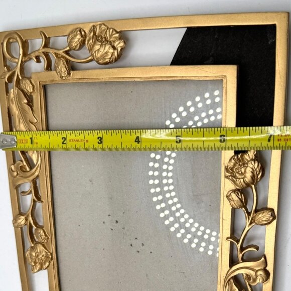 Gold Metal Floral Picture Frame 5x7 Inches With Intricate Leaf & Flower Design - Picture 4 of 11